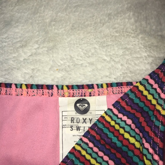 Cute rainbow striped Roxy bikini! - Picture 3 of 6